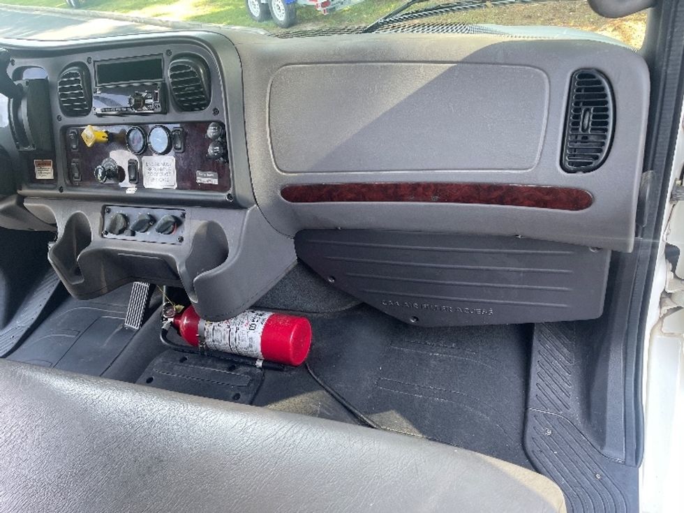 Medium Duty Box Truck-Light and Medium Duty Trucks-Freightliner-2019-M2-Spartanburg-SC-206,028\n\t\tmiles-$ 48,250 - Image 21