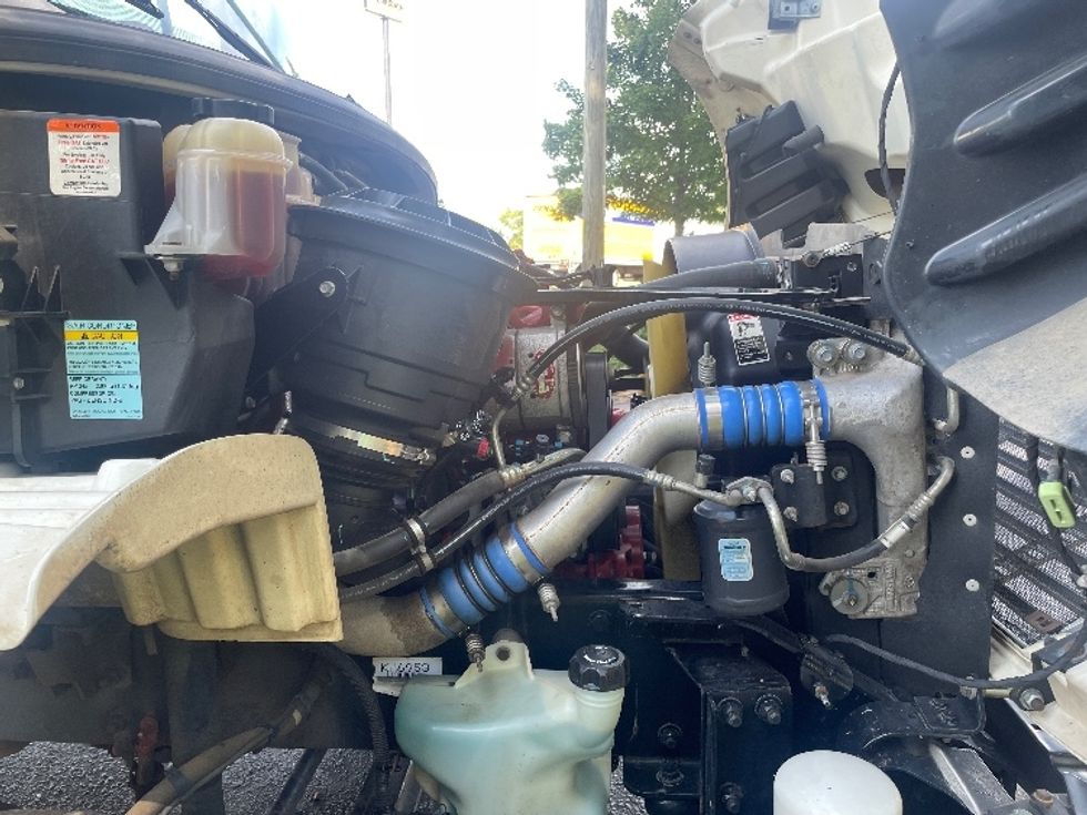 Medium Duty Box Truck-Light and Medium Duty Trucks-Freightliner-2019-M2-Spartanburg-SC-206,028\n\t\tmiles-$ 48,250 - Image 23