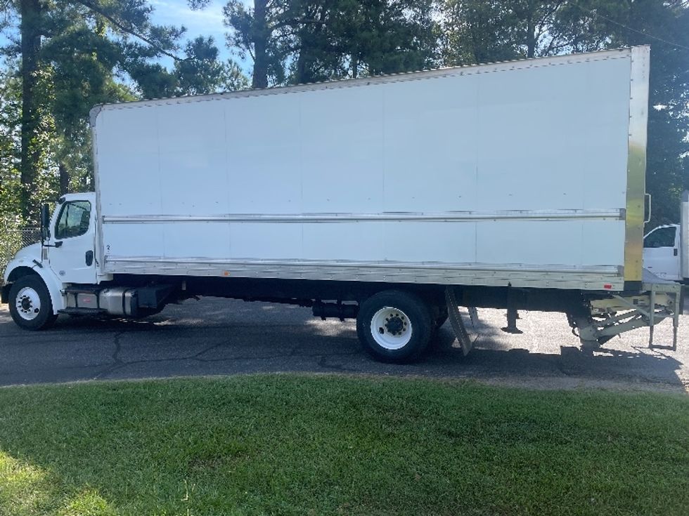 Medium Duty Box Truck-Light and Medium Duty Trucks-Freightliner-2019-M2-Spartanburg-SC-206,028\n\t\tmiles-$ 48,250 - Image 4