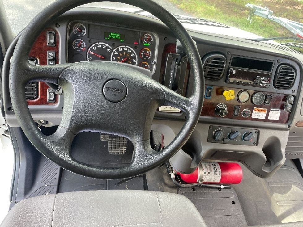 Medium Duty Box Truck-Light and Medium Duty Trucks-Freightliner-2019-M2-Spartanburg-SC-218,536\n\t\tmiles-$ 46,250 - Image 18