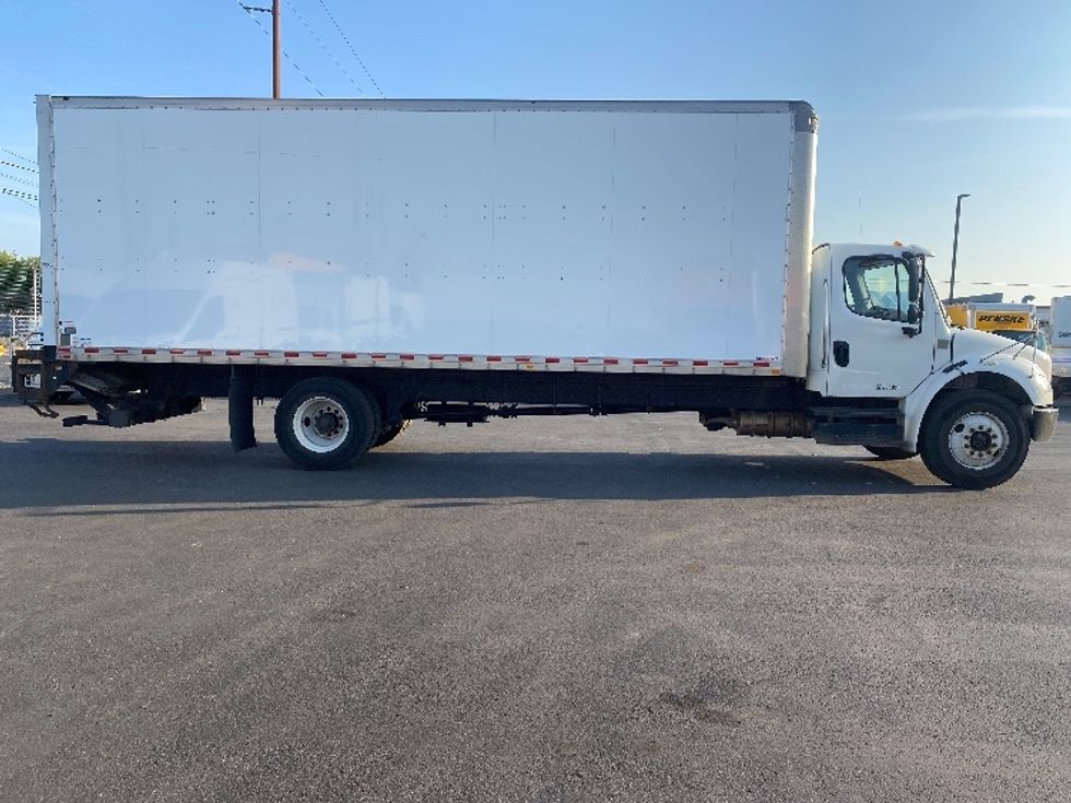 Medium Duty Box Truck-Light and Medium Duty Trucks-Freightliner-2019-M2-Spokane Valley-WA-111,582\n\t\tmiles-$ 59,500 - Image 15