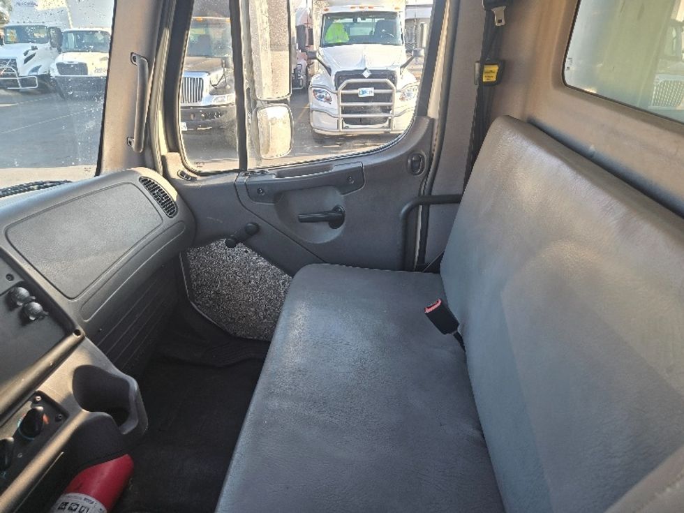 Medium Duty Box Truck-Light and Medium Duty Trucks-Freightliner-2019-M2-Spokane Valley-WA-130,154\n\t\tmiles-$ 55,750 - Image 19