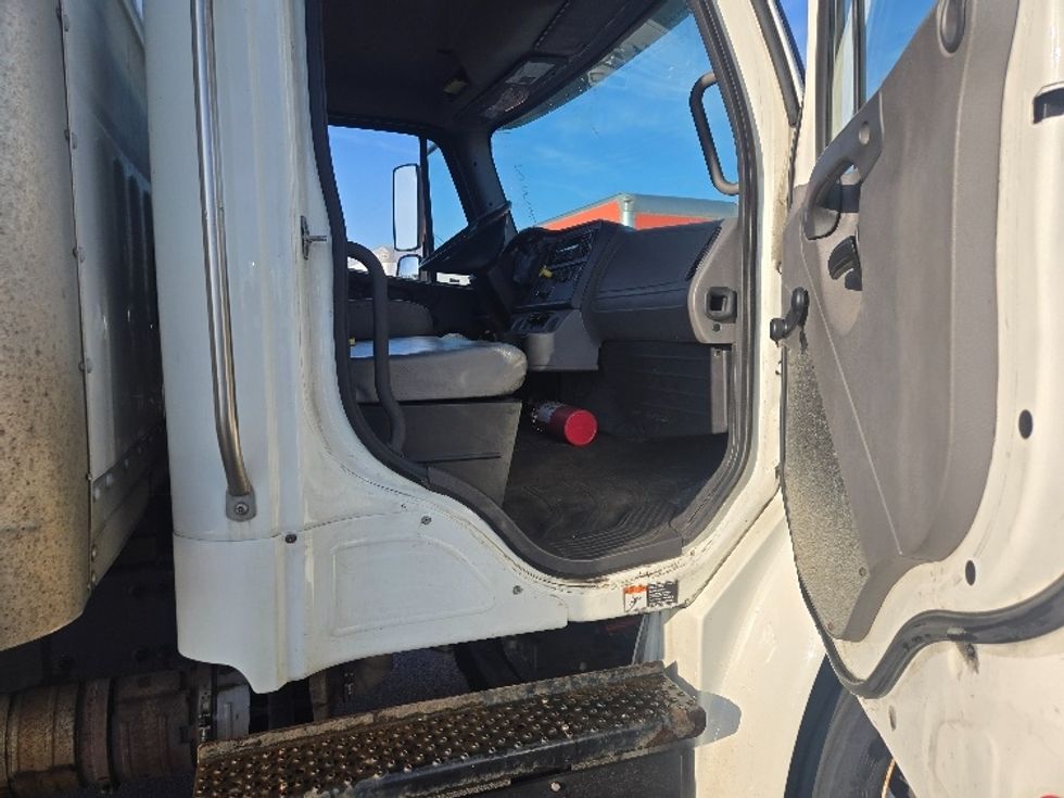 Medium Duty Box Truck-Light and Medium Duty Trucks-Freightliner-2019-M2-Spokane Valley-WA-130,154\n\t\tmiles-$ 55,750 - Image 20