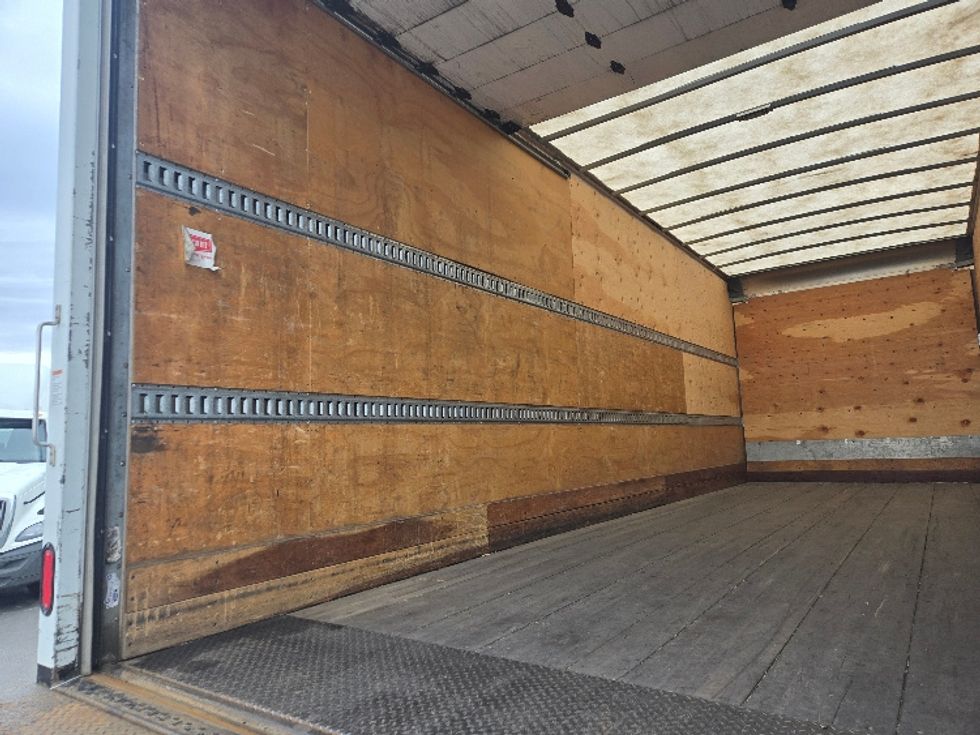 Medium Duty Box Truck-Light and Medium Duty Trucks-Freightliner-2019-M2-Spokane Valley-WA-204,418\n\t\tmiles-$ 46,750 - Image 11