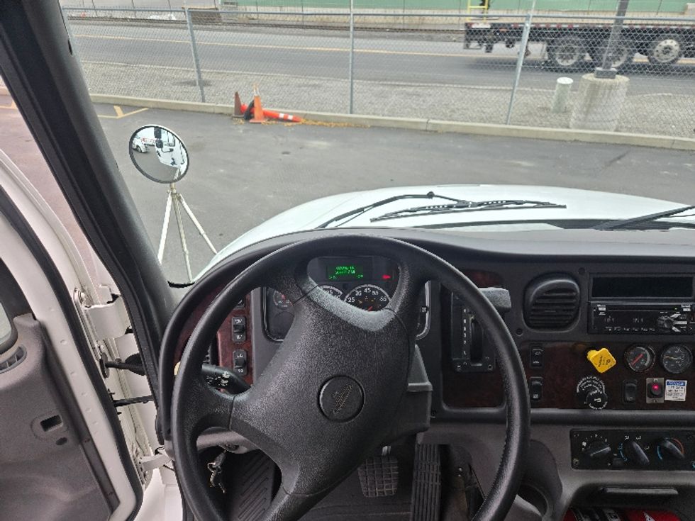Medium Duty Box Truck-Light and Medium Duty Trucks-Freightliner-2019-M2-Spokane Valley-WA-204,418\n\t\tmiles-$ 46,750 - Image 18