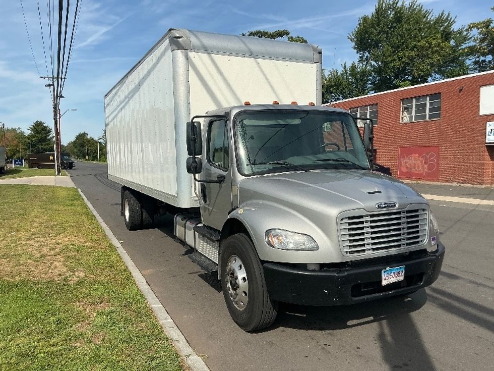 Medium Duty Box Truck-Light and Medium Duty Trucks-Freightliner-2019-M2-Springfield-MA-181,861\n\t\tmiles-$ 34,500 - Image 1