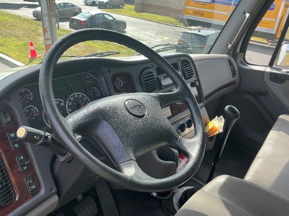 Medium Duty Box Truck-Light and Medium Duty Trucks-Freightliner-2019-M2-Springfield-MA-181,861\n\t\tmiles-$ 34,500 - Image 17