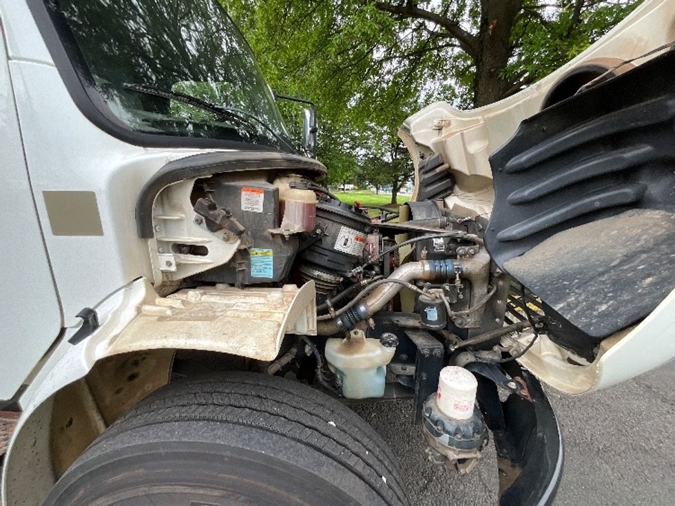 Medium Duty Box Truck-Light and Medium Duty Trucks-Freightliner-2019-M2-Sterling-VA-183,140\n\t\tmiles-$ 49,250 - Image 22