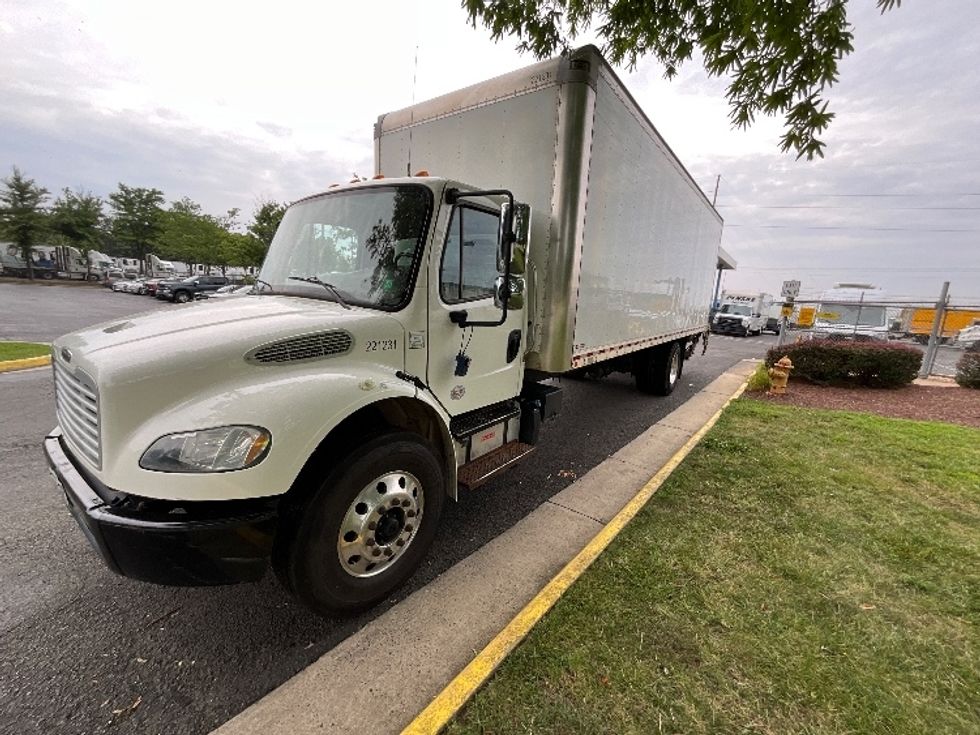 Medium Duty Box Truck-Light and Medium Duty Trucks-Freightliner-2019-M2-Sterling-VA-183,140\n\t\tmiles-$ 49,250 - Image 3