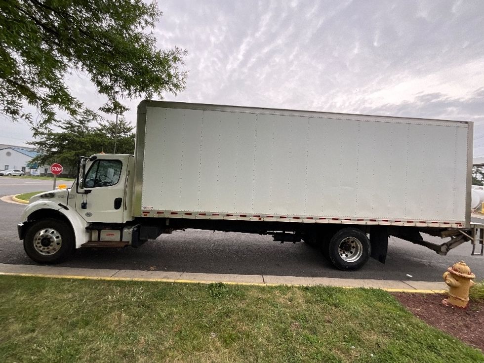 Medium Duty Box Truck-Light and Medium Duty Trucks-Freightliner-2019-M2-Sterling-VA-183,140\n\t\tmiles-$ 49,250 - Image 4