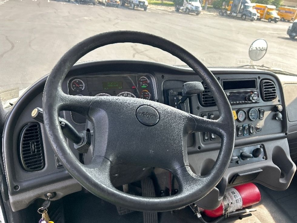 Medium Duty Box Truck-Light and Medium Duty Trucks-Freightliner-2019-M2-Sterling-VA-199,879\n\t\tmiles-$ 51,750 - Image 17