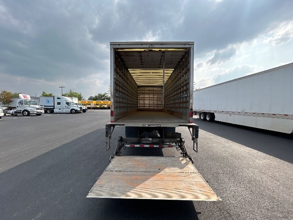Medium Duty Box Truck-Light and Medium Duty Trucks-Freightliner-2019-M2-Sterling-VA-224,344\n\t\tmiles-$ 43,500 - Image 9