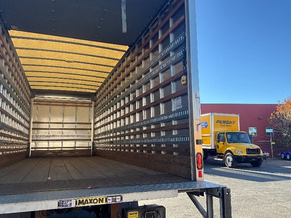 Medium Duty Box Truck-Light and Medium Duty Trucks-Freightliner-2019-M2-Sterling-VA-83,772\n\t\tmiles-$ 60,000 - Image 12
