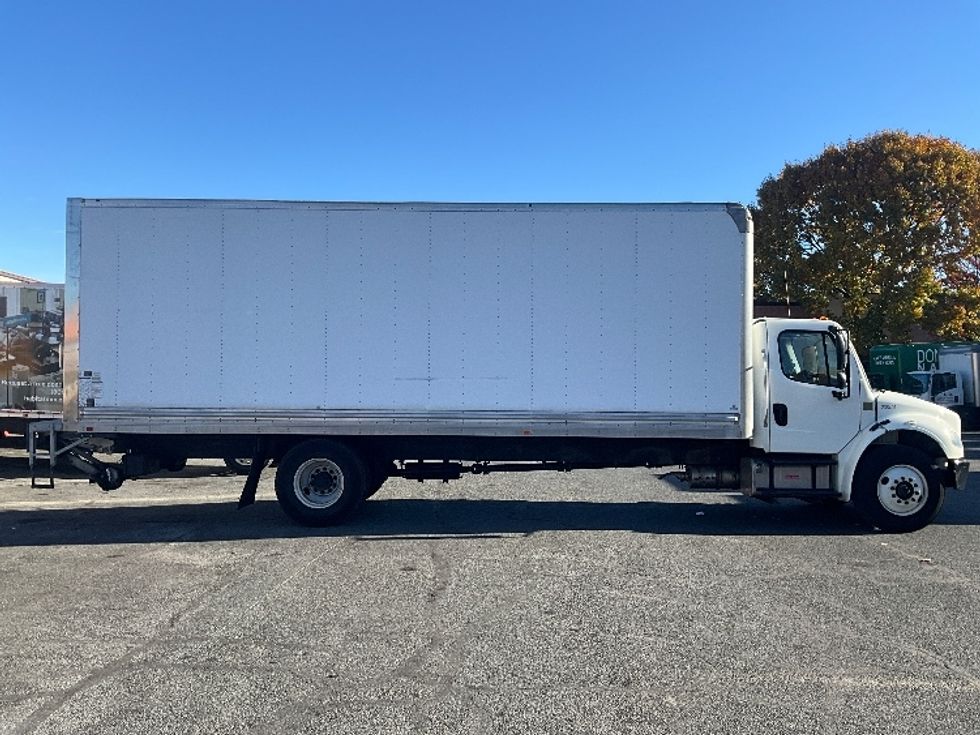 Medium Duty Box Truck-Light and Medium Duty Trucks-Freightliner-2019-M2-Sterling-VA-83,772\n\t\tmiles-$ 60,000 - Image 15