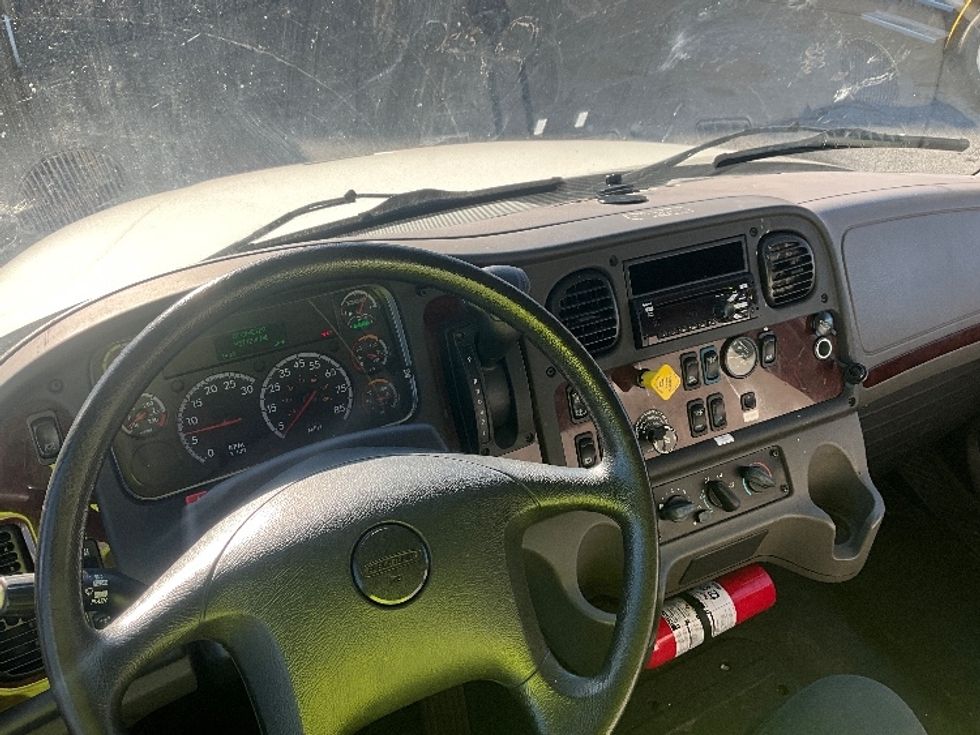 Medium Duty Box Truck-Light and Medium Duty Trucks-Freightliner-2019-M2-Sterling-VA-83,772\n\t\tmiles-$ 60,000 - Image 17