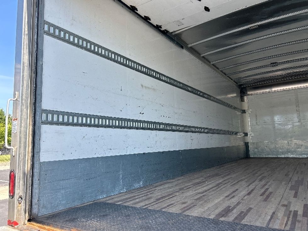 Medium Duty Box Truck-Light and Medium Duty Trucks-Freightliner-2019-M2-Sterling-VA-86,792\n\t\tmiles-$ 57,500 - Image 10