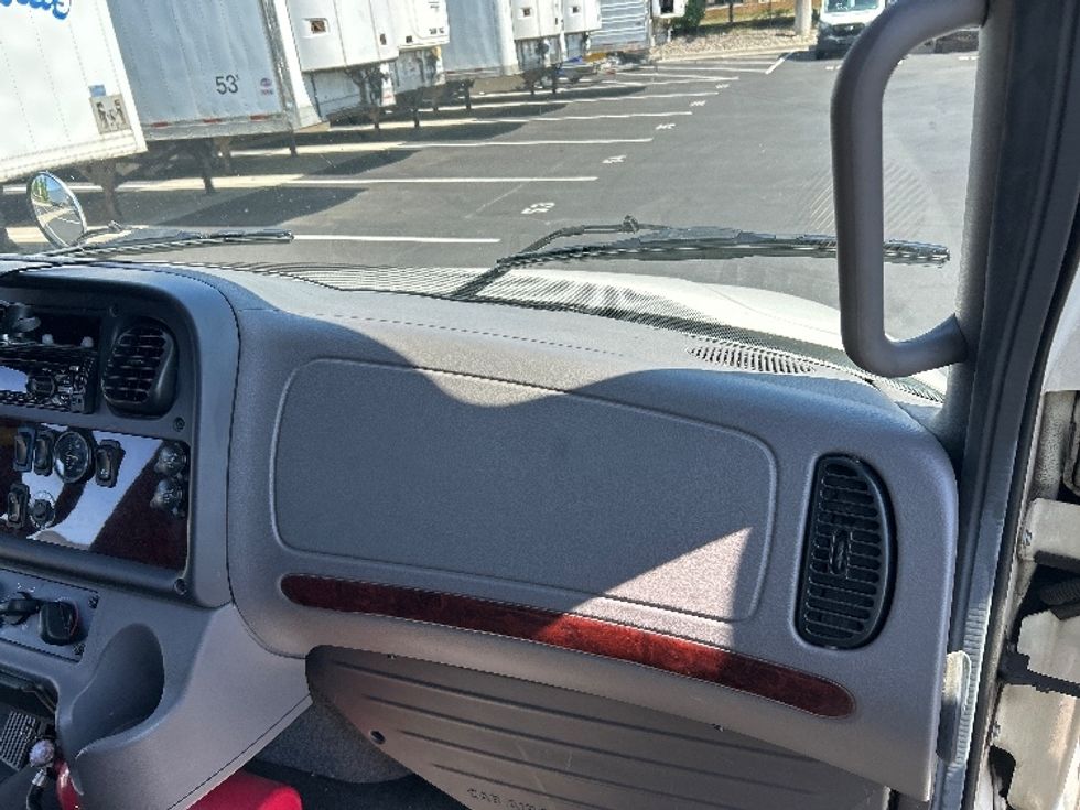 Medium Duty Box Truck-Light and Medium Duty Trucks-Freightliner-2019-M2-Sterling-VA-86,792\n\t\tmiles-$ 57,500 - Image 20