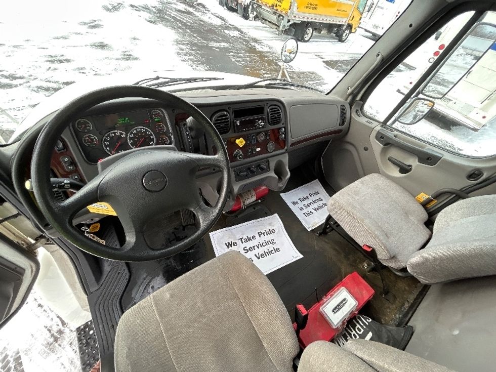 Medium Duty Box Truck-Light and Medium Duty Trucks-Freightliner-2019-M2-Sturtevant-WI-124,982\n\t\tmiles-$ 55,750 - Image 18