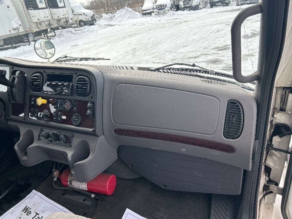 Medium Duty Box Truck-Light and Medium Duty Trucks-Freightliner-2019-M2-Sturtevant-WI-124,982\n\t\tmiles-$ 55,750 - Image 21