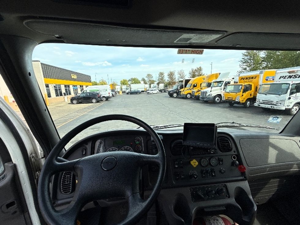 Medium Duty Box Truck-Light and Medium Duty Trucks-Freightliner-2019-M2-Sturtevant-WI-133,822\n\t\tmiles-$ 52,750 - Image 18