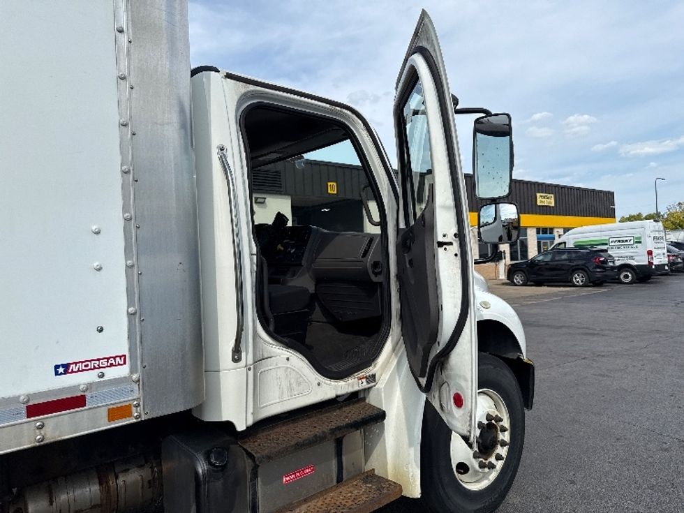 Medium Duty Box Truck-Light and Medium Duty Trucks-Freightliner-2019-M2-Sturtevant-WI-133,822\n\t\tmiles-$ 52,750 - Image 20