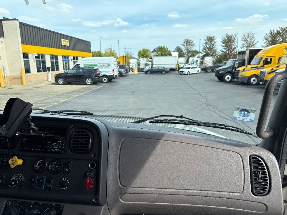 Medium Duty Box Truck-Light and Medium Duty Trucks-Freightliner-2019-M2-Sturtevant-WI-133,822\n\t\tmiles-$ 52,750 - Image 21