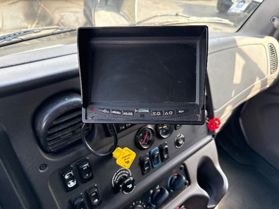 Medium Duty Box Truck-Light and Medium Duty Trucks-Freightliner-2019-M2-Sturtevant-WI-133,822\n\t\tmiles-$ 52,750 - Image 25