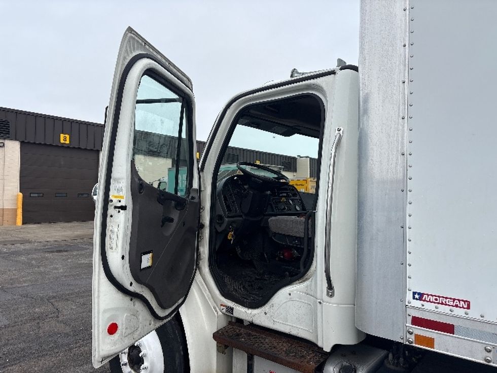 Medium Duty Box Truck-Light and Medium Duty Trucks-Freightliner-2019-M2-Sturtevant-WI-136,841\n\t\tmiles-$ 47,750 - Image 16
