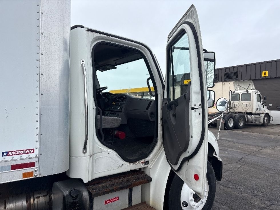 Medium Duty Box Truck-Light and Medium Duty Trucks-Freightliner-2019-M2-Sturtevant-WI-136,841\n\t\tmiles-$ 47,750 - Image 20