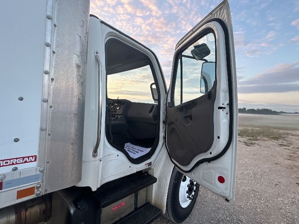 Medium Duty Box Truck-Light and Medium Duty Trucks-Freightliner-2019-M2-Sturtevant-WI-155,429\n\t\tmiles-$ 49,750 - Image 20