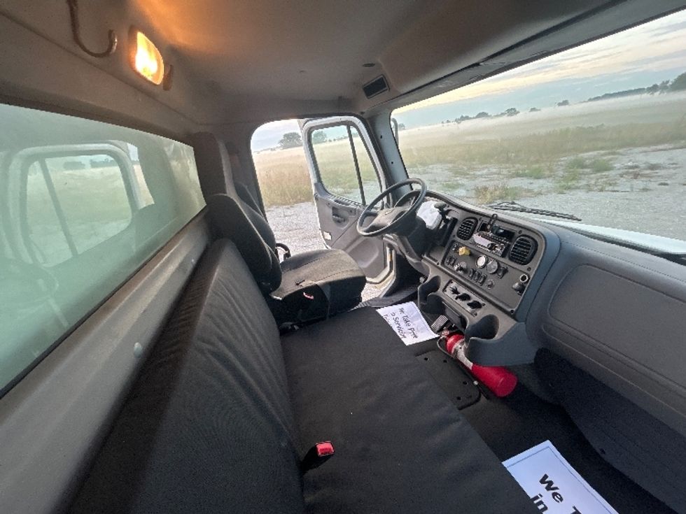 Medium Duty Box Truck-Light and Medium Duty Trucks-Freightliner-2019-M2-Sturtevant-WI-155,429\n\t\tmiles-$ 49,750 - Image 22