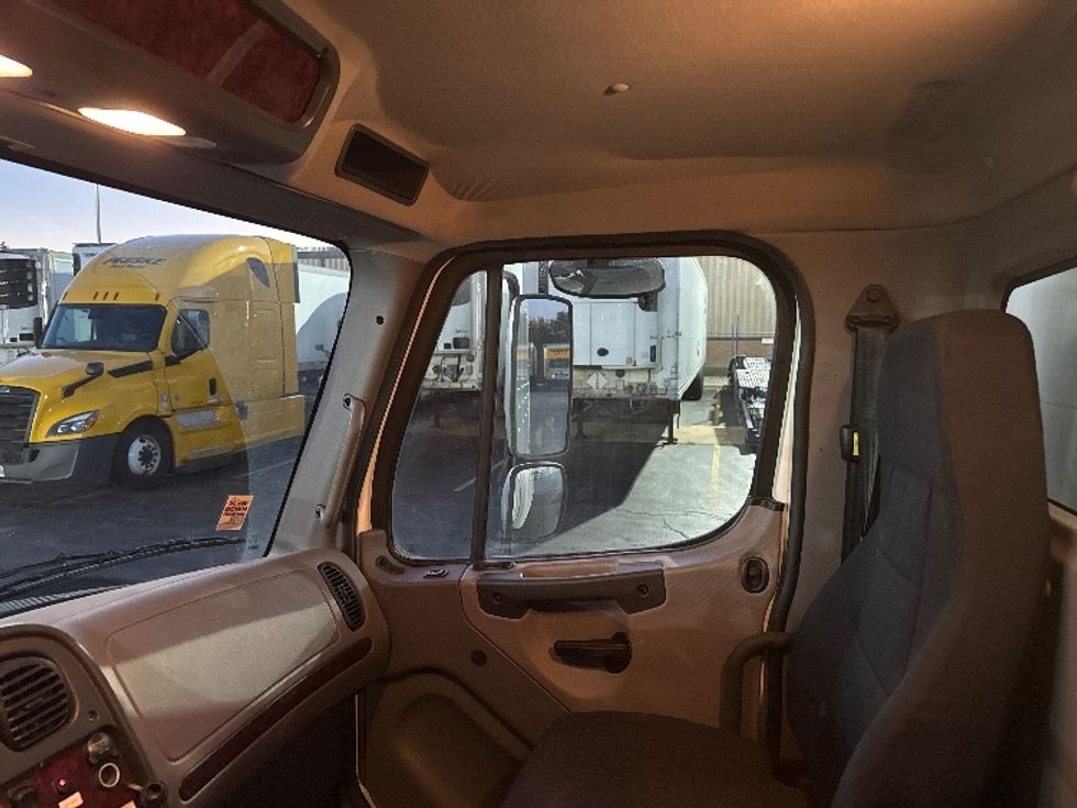 Medium Duty Box Truck-Light and Medium Duty Trucks-Freightliner-2019-M2-Sturtevant-WI-164,440\n\t\tmiles-$ 41,000 - Image 19