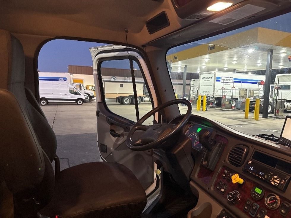 Medium Duty Box Truck-Light and Medium Duty Trucks-Freightliner-2019-M2-Sturtevant-WI-164,440\n\t\tmiles-$ 41,000 - Image 22