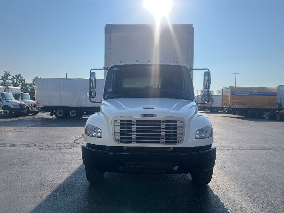 2019 Freightliner M2 106 Medium Duty photo 2