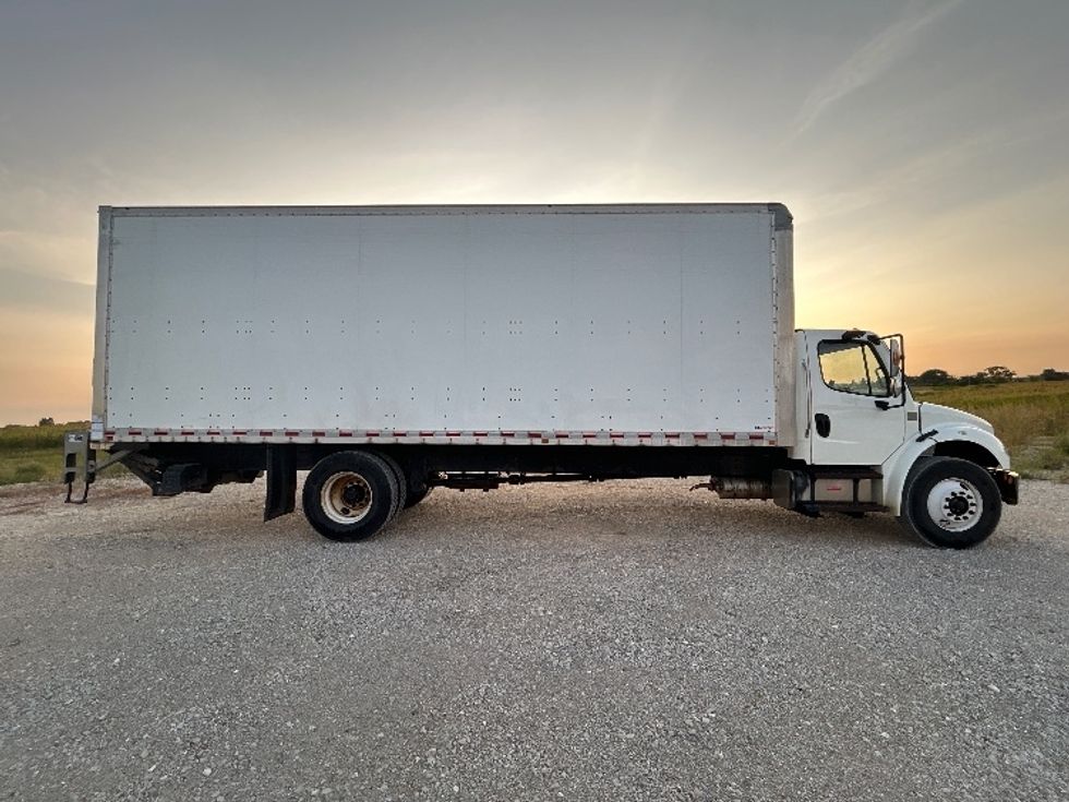 Medium Duty Box Truck-Light and Medium Duty Trucks-Freightliner-2019-M2-Sturtevant-WI-184,955\n\t\tmiles-$ 45,250 - Image 15