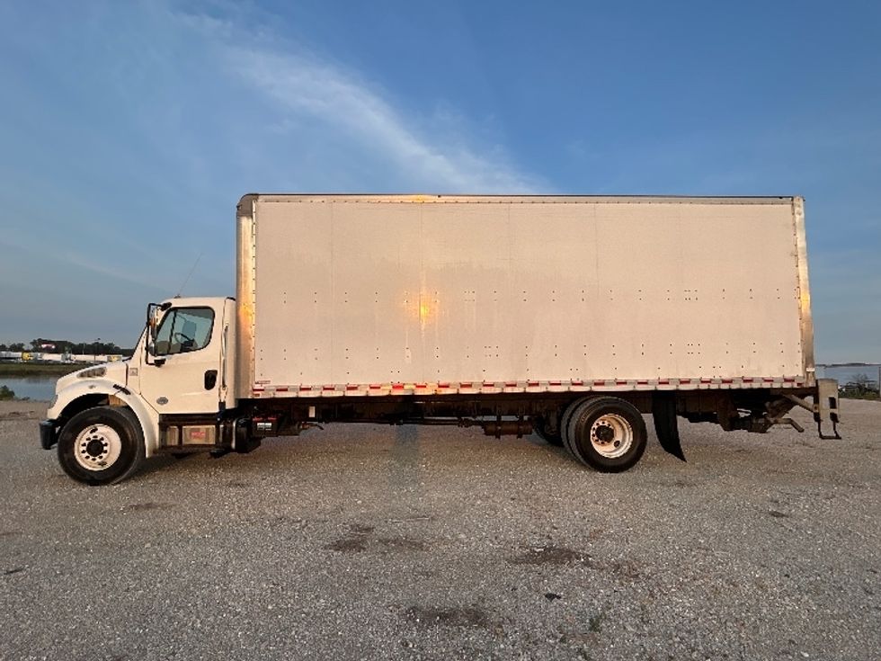Medium Duty Box Truck-Light and Medium Duty Trucks-Freightliner-2019-M2-Sturtevant-WI-184,955\n\t\tmiles-$ 45,250 - Image 4