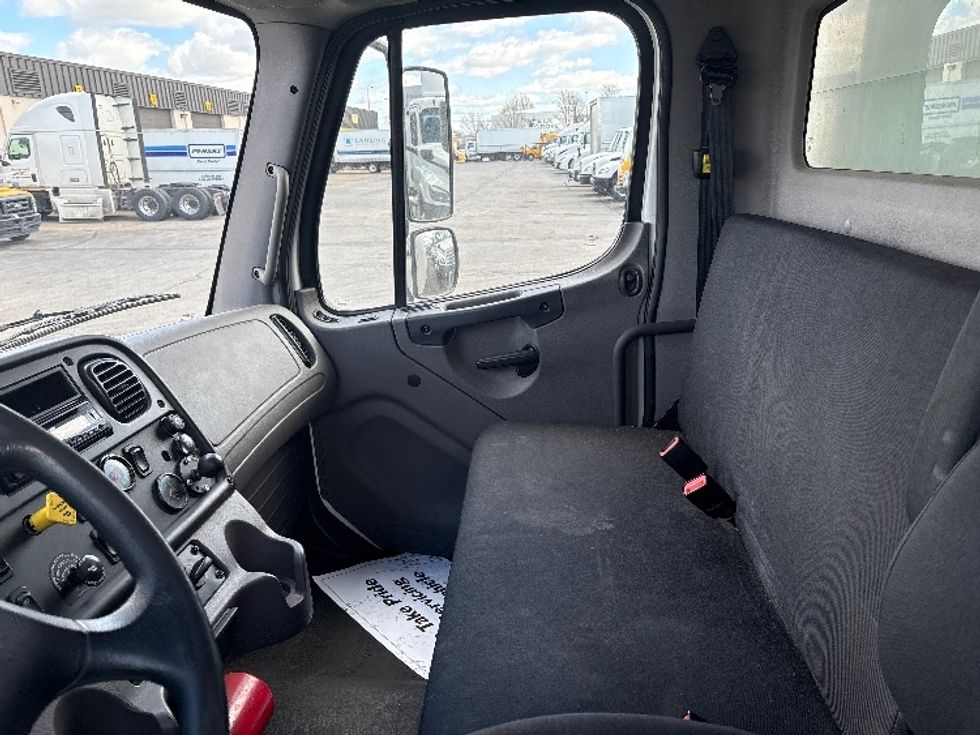 2019 Freightliner M2 106 Medium Duty photo 16
