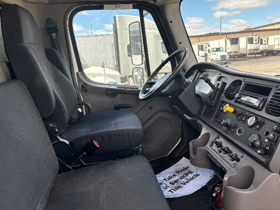 2019 Freightliner M2 106 Medium Duty photo 19