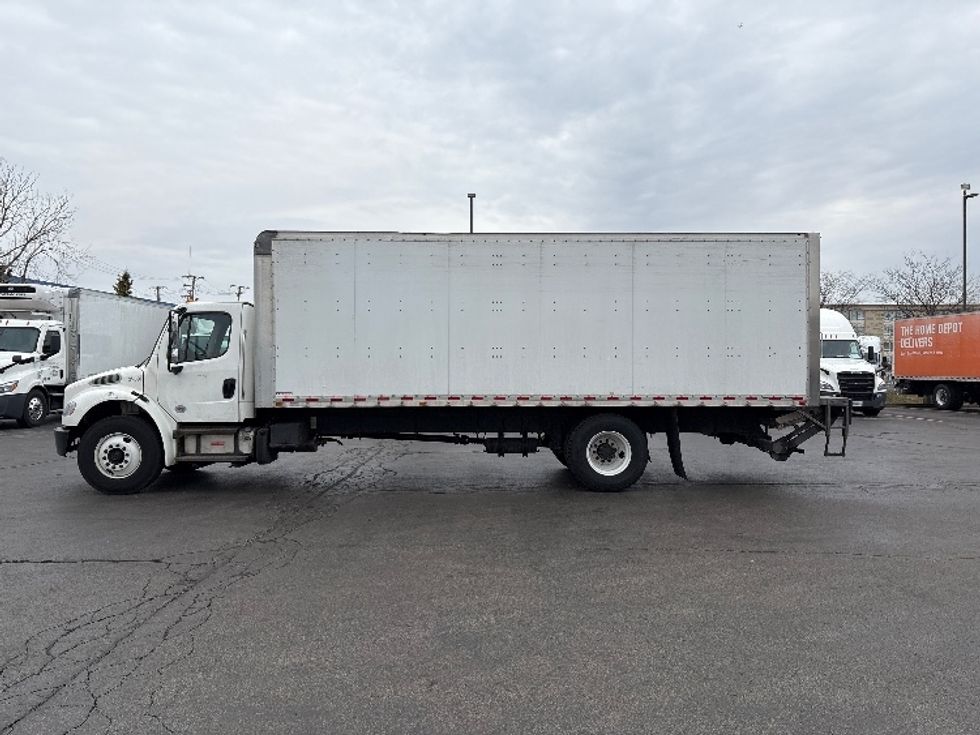 2019 Freightliner M2 106 Medium Duty photo 4