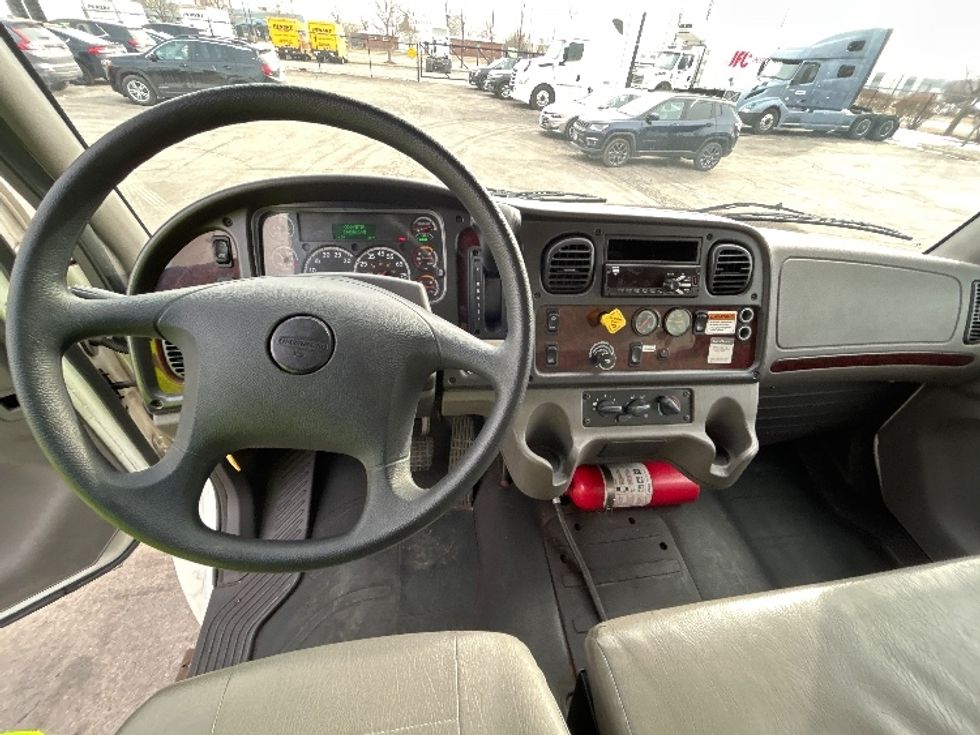 Medium Duty Box Truck-Light and Medium Duty Trucks-Freightliner-2019-M2-Sturtevant-WI-319,640\n\t\tmiles-$ 28,750 - Image 18