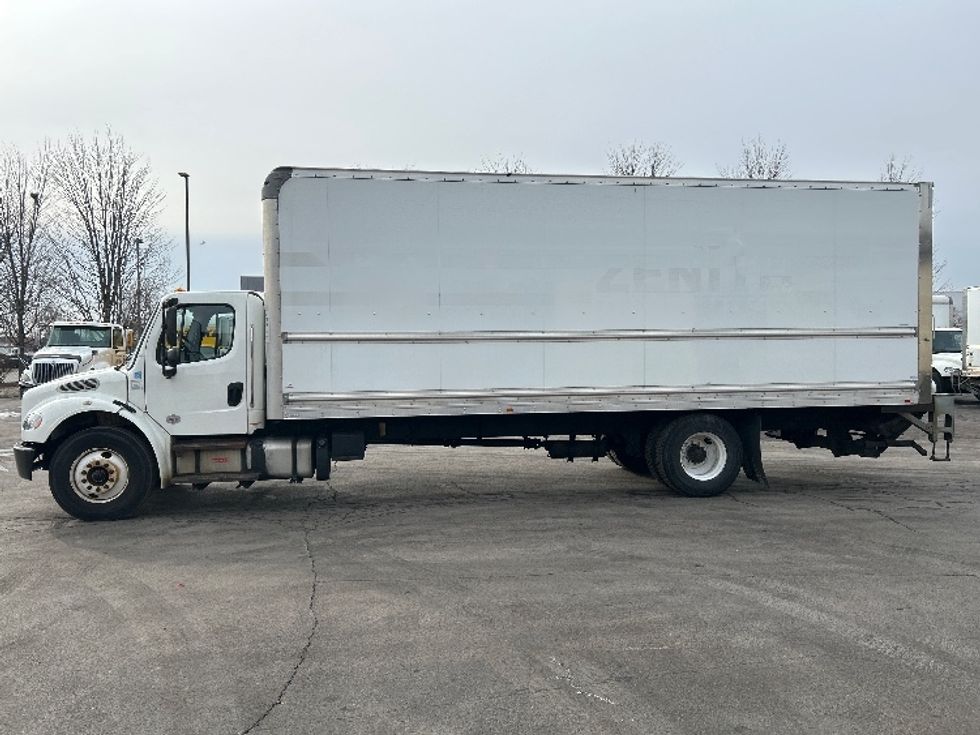 Medium Duty Box Truck-Light and Medium Duty Trucks-Freightliner-2019-M2-Sturtevant-WI-319,640\n\t\tmiles-$ 28,750 - Image 4