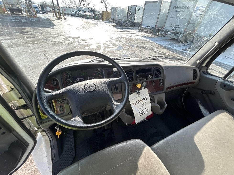 Medium Duty Box Truck-Light and Medium Duty Trucks-Freightliner-2019-M2-Sturtevant-WI-4,946\n\t\tmiles-$ 56,750 - Image 17