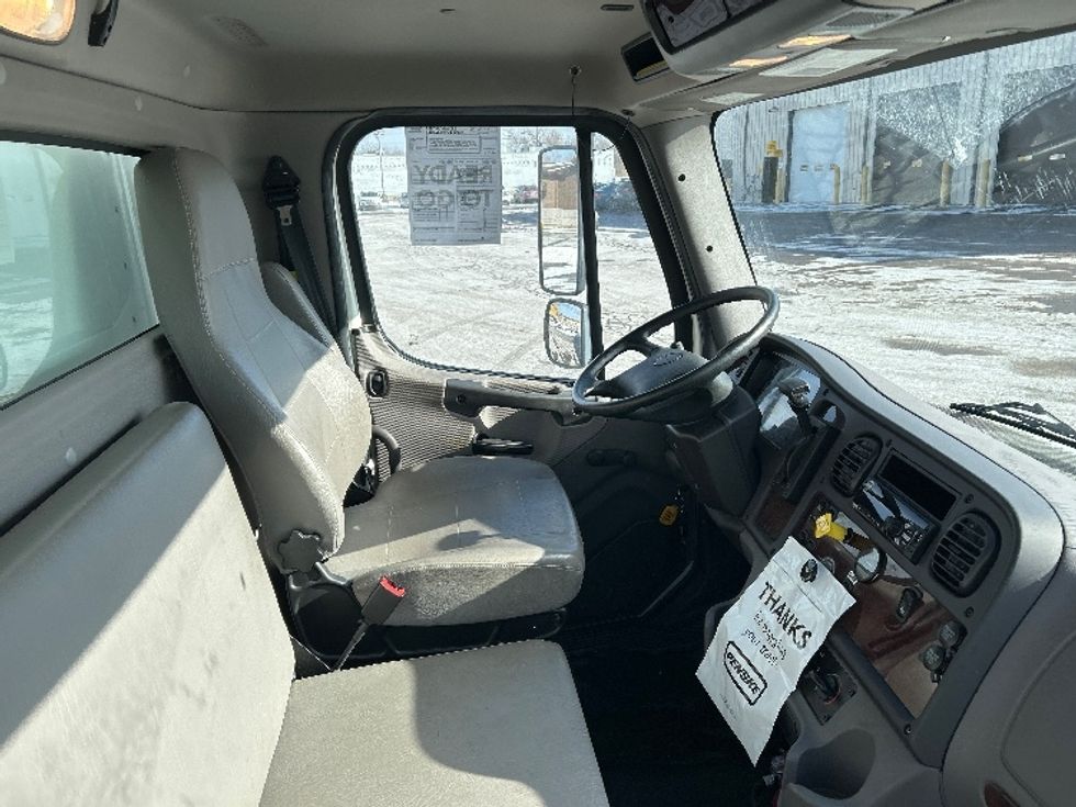 Medium Duty Box Truck-Light and Medium Duty Trucks-Freightliner-2019-M2-Sturtevant-WI-4,946\n\t\tmiles-$ 56,750 - Image 21