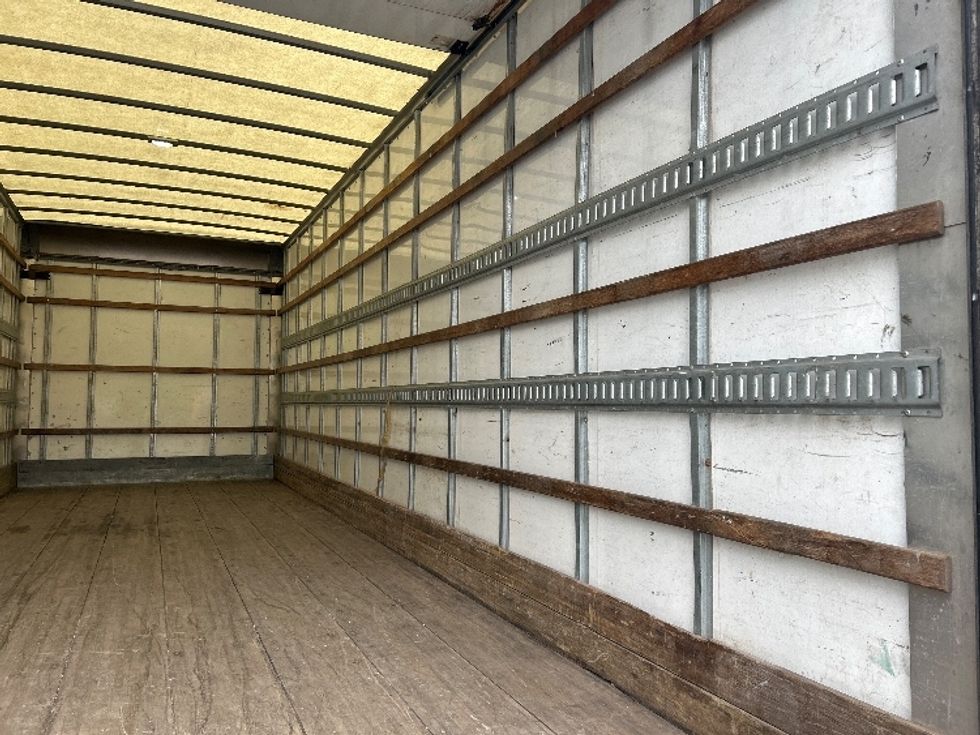 Medium Duty Box Truck-Light and Medium Duty Trucks-Freightliner-2019-M2-Surrey-BC-165,459\n\t\tkm-$ 74,750 - Image 12