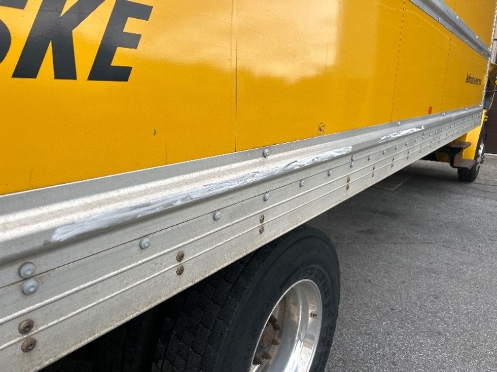 Medium Duty Box Truck-Light and Medium Duty Trucks-Freightliner-2019-M2-Surrey-BC-165,459\n\t\tkm-$ 74,750 - Image 23