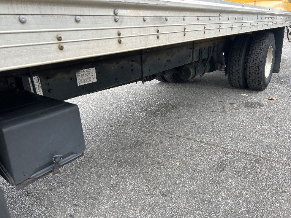 Medium Duty Box Truck-Light and Medium Duty Trucks-Freightliner-2019-M2-Surrey-BC-165,459\n\t\tkm-$ 74,750 - Image 5