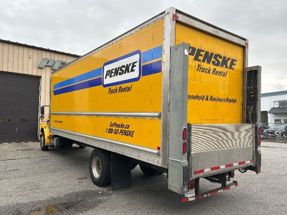 Medium Duty Box Truck-Light and Medium Duty Trucks-Freightliner-2019-M2-Surrey-BC-165,459\n\t\tkm-$ 74,750 - Image 6