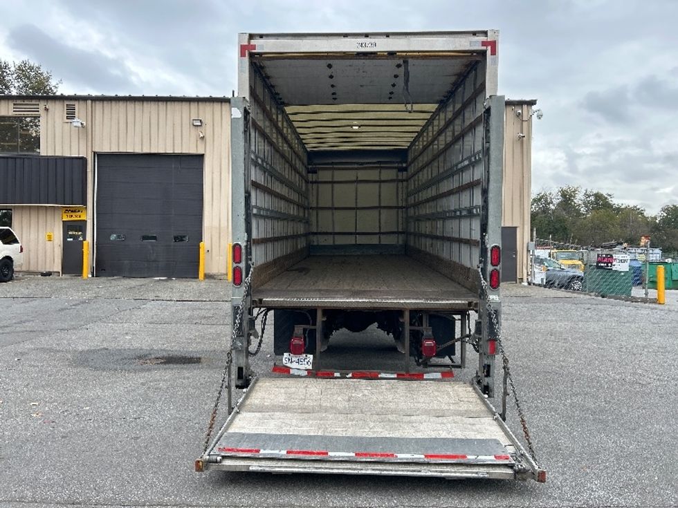 Medium Duty Box Truck-Light and Medium Duty Trucks-Freightliner-2019-M2-Surrey-BC-165,459\n\t\tkm-$ 74,750 - Image 9