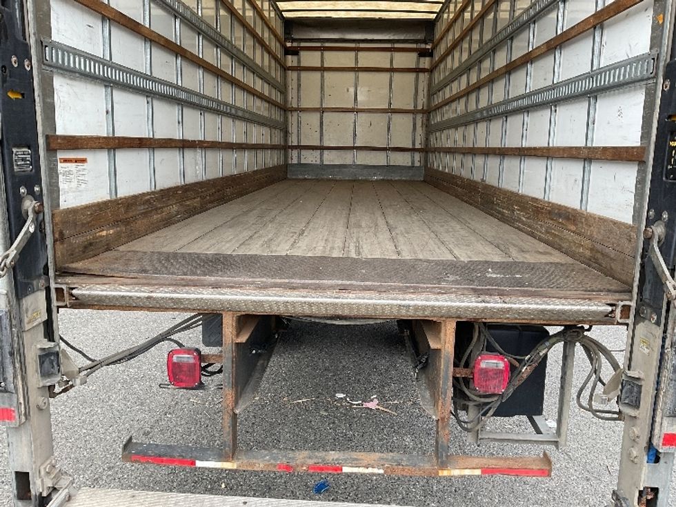 Medium Duty Box Truck-Light and Medium Duty Trucks-Freightliner-2019-M2-Surrey-BC-259,584\n\t\tkm-$ 66,750 - Image 10