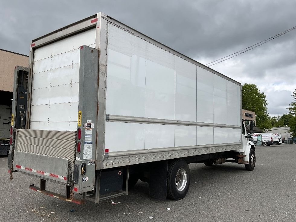 Medium Duty Box Truck-Light and Medium Duty Trucks-Freightliner-2019-M2-Surrey-BC-259,584\n\t\tkm-$ 66,750 - Image 13
